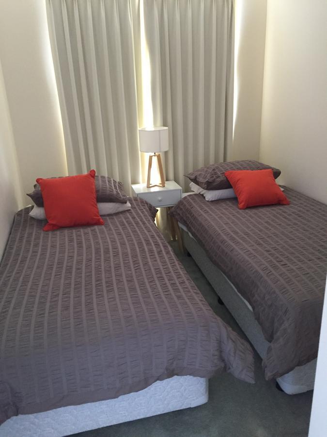 Salt Air On Lochard Place Apartment วอร์นามบูล ภายนอก รูปภาพ