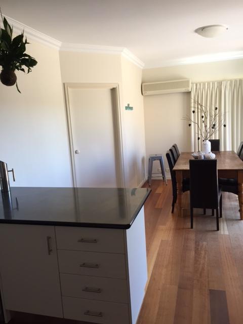 Salt Air On Lochard Place Apartment วอร์นามบูล ภายนอก รูปภาพ